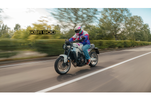 Yamaha brengt de jaren 90 terug – de nieuwe kleurstelling van de XSR900