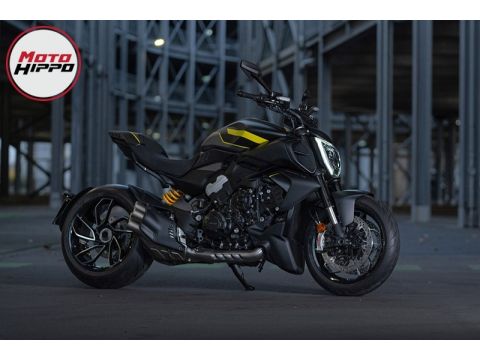 Ducati DIAVEL V4