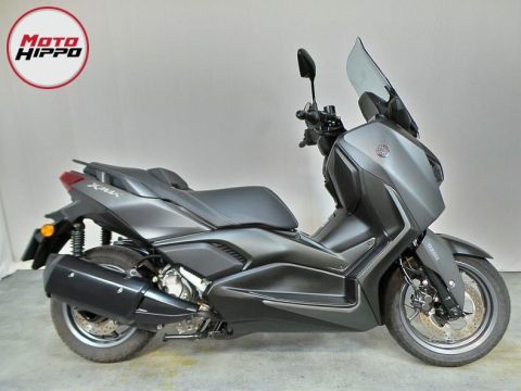 Yamaha XMAX 300