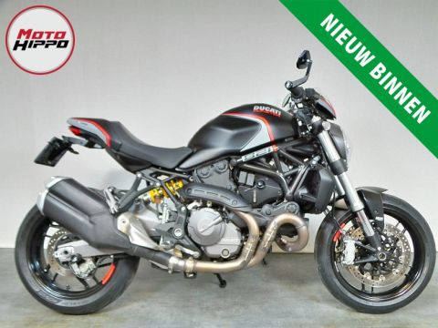 Ducati MONSTER 821