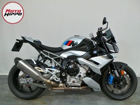 BMW M1000 R