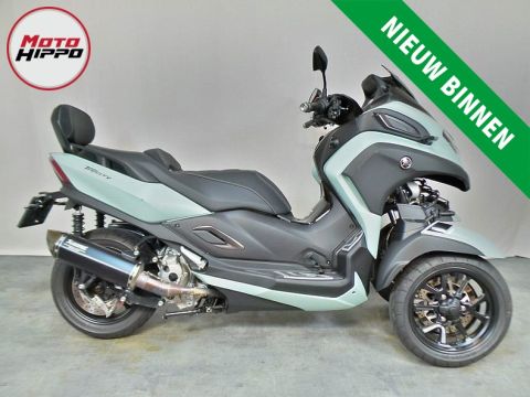 Yamaha TRICITY 300